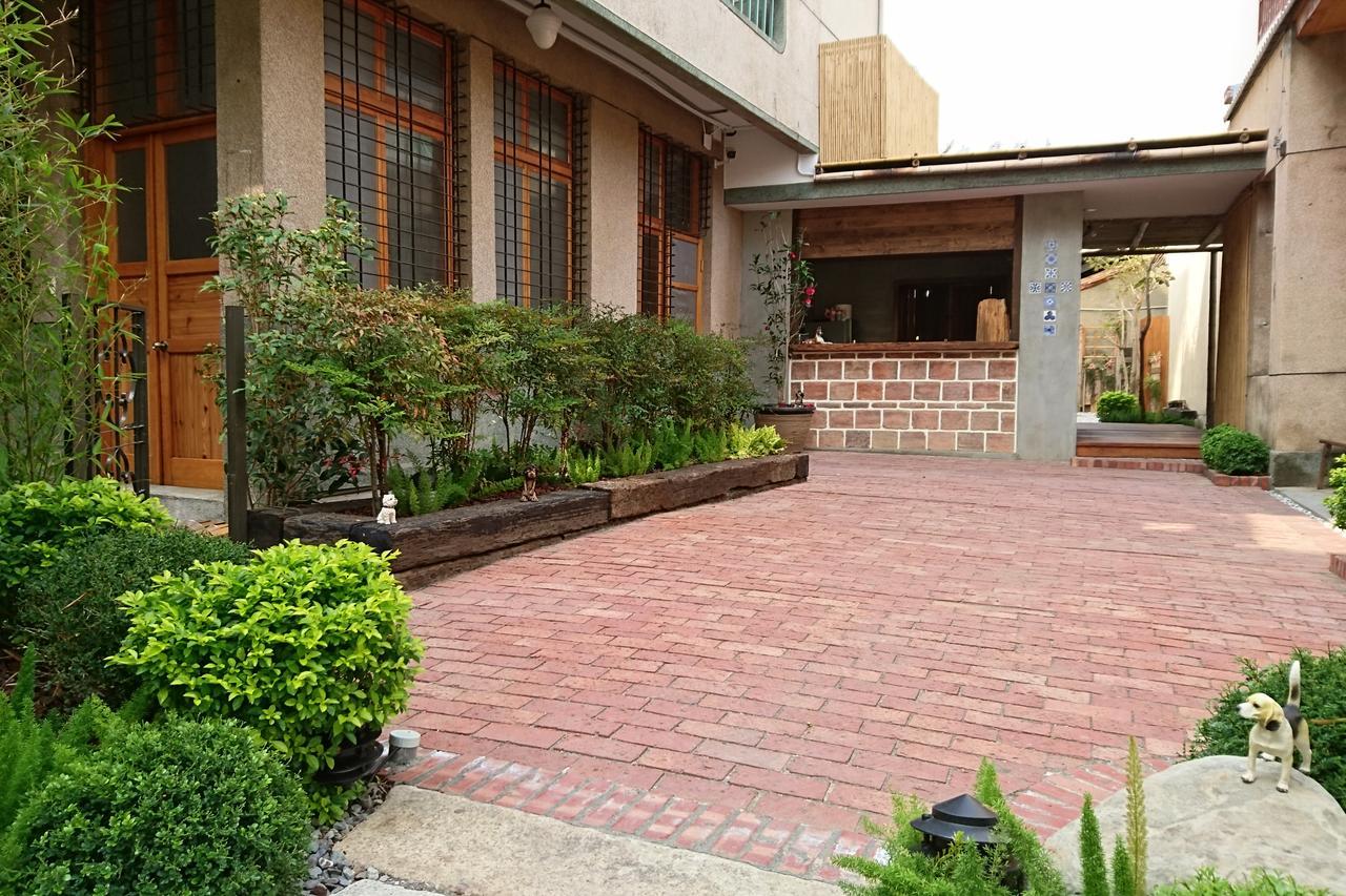 Bed and Breakfast Alley X Tainan Exterior foto